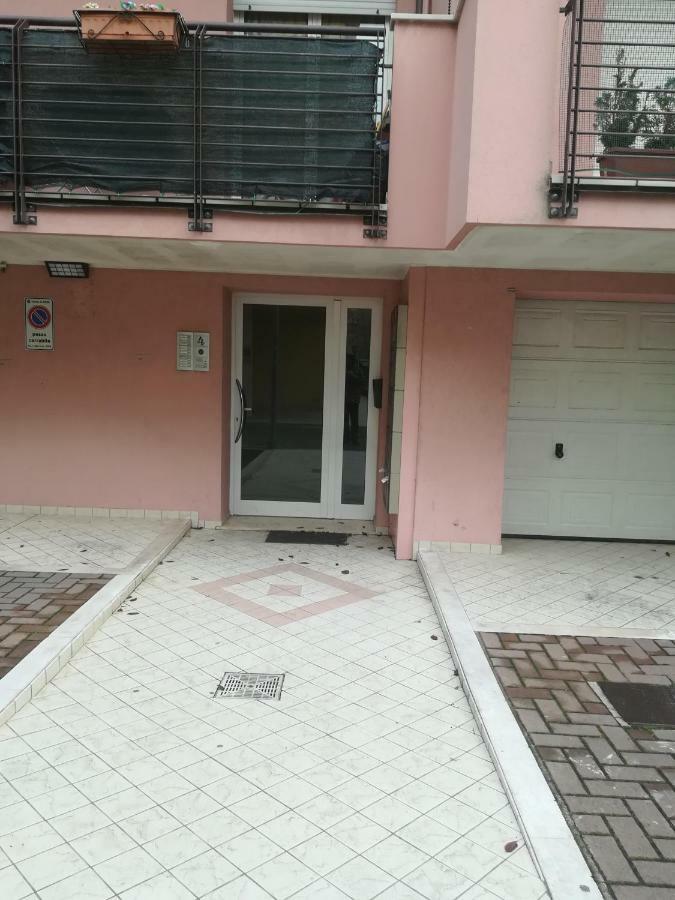 Vista Mare Apartment Rimini Bagian luar foto